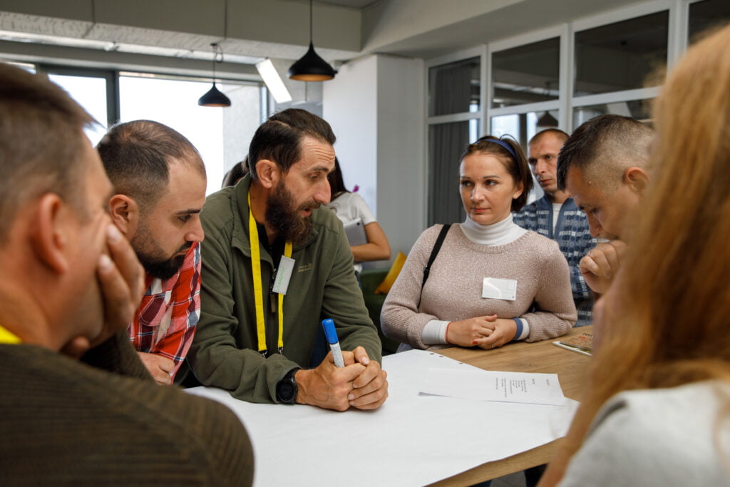 ПРОГРАМА МЕНТОРСТВА “РІВНИЙ-РІВНОМУ”