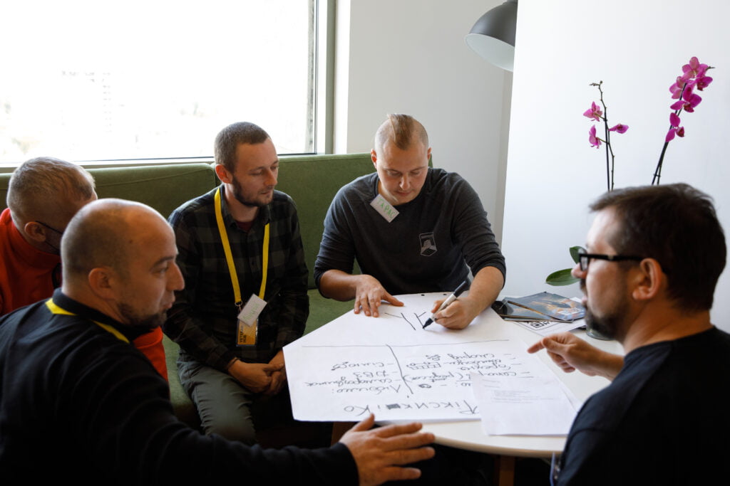 ПРОГРАМА МЕНТОРСТВА “РІВНИЙ-РІВНОМУ”